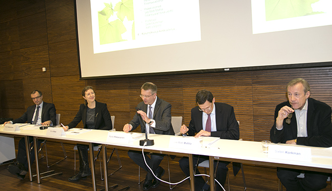 Miniseminaari rahoitusjärjestelmän vakaudesta.