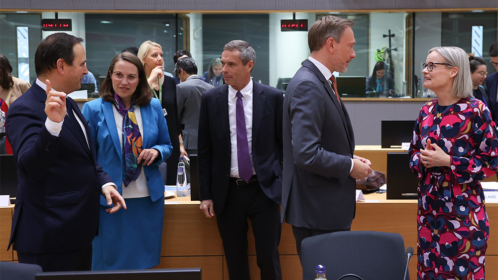 Finansminister Riikka Purra vid rådets möte i Bryssel.